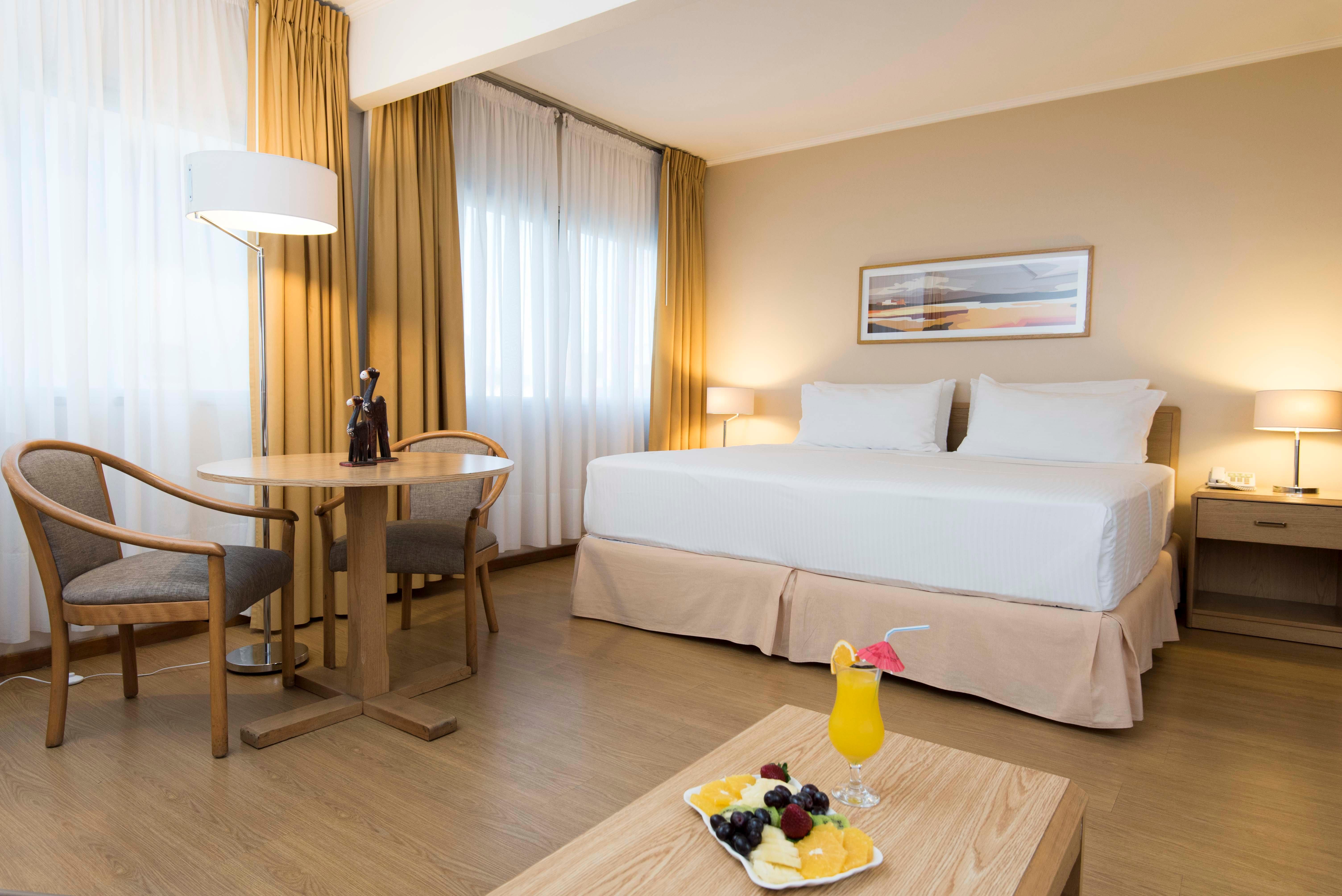 Holiday Inn Montevideo By Ihg Exterior foto