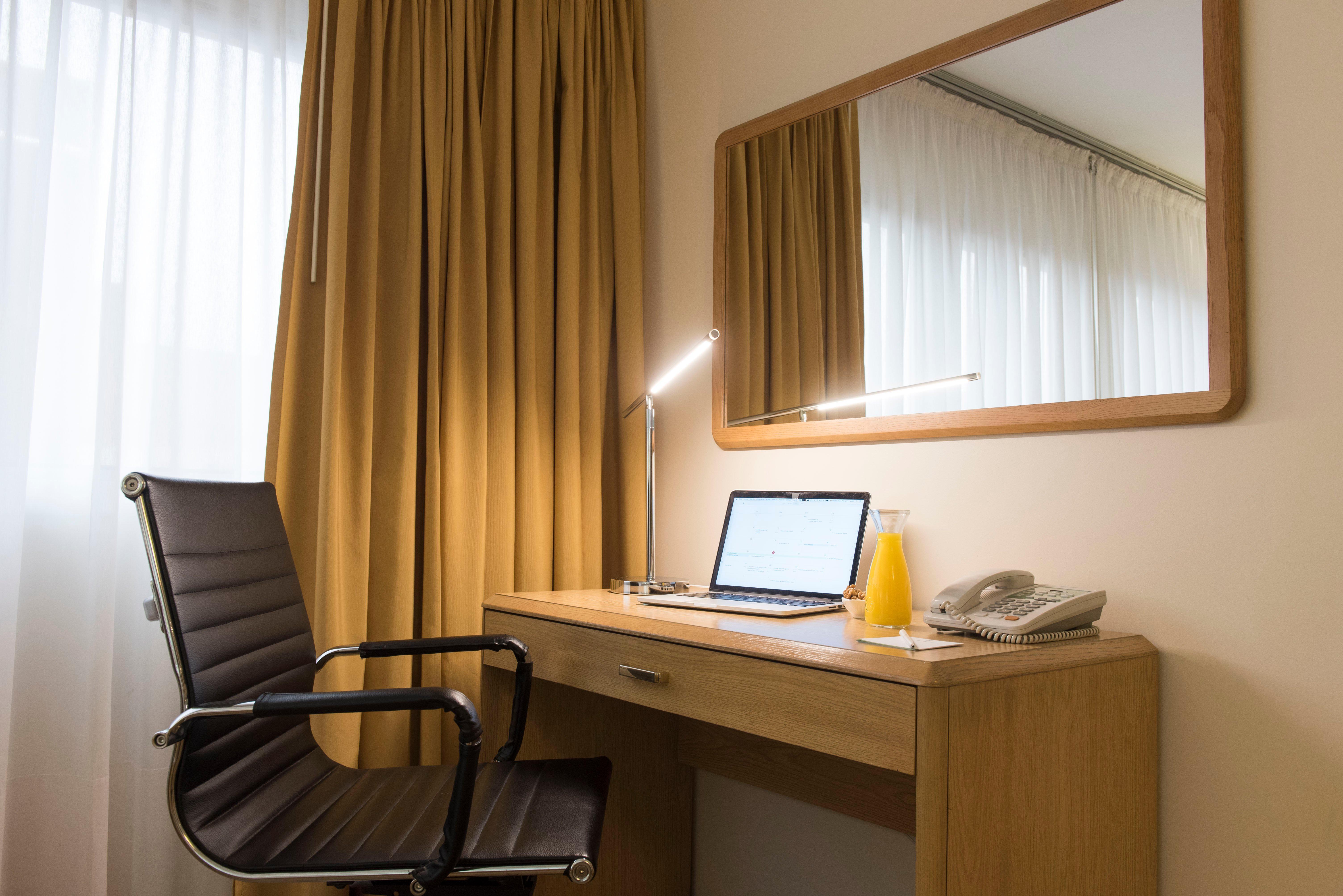 Holiday Inn Montevideo By Ihg Exterior foto
