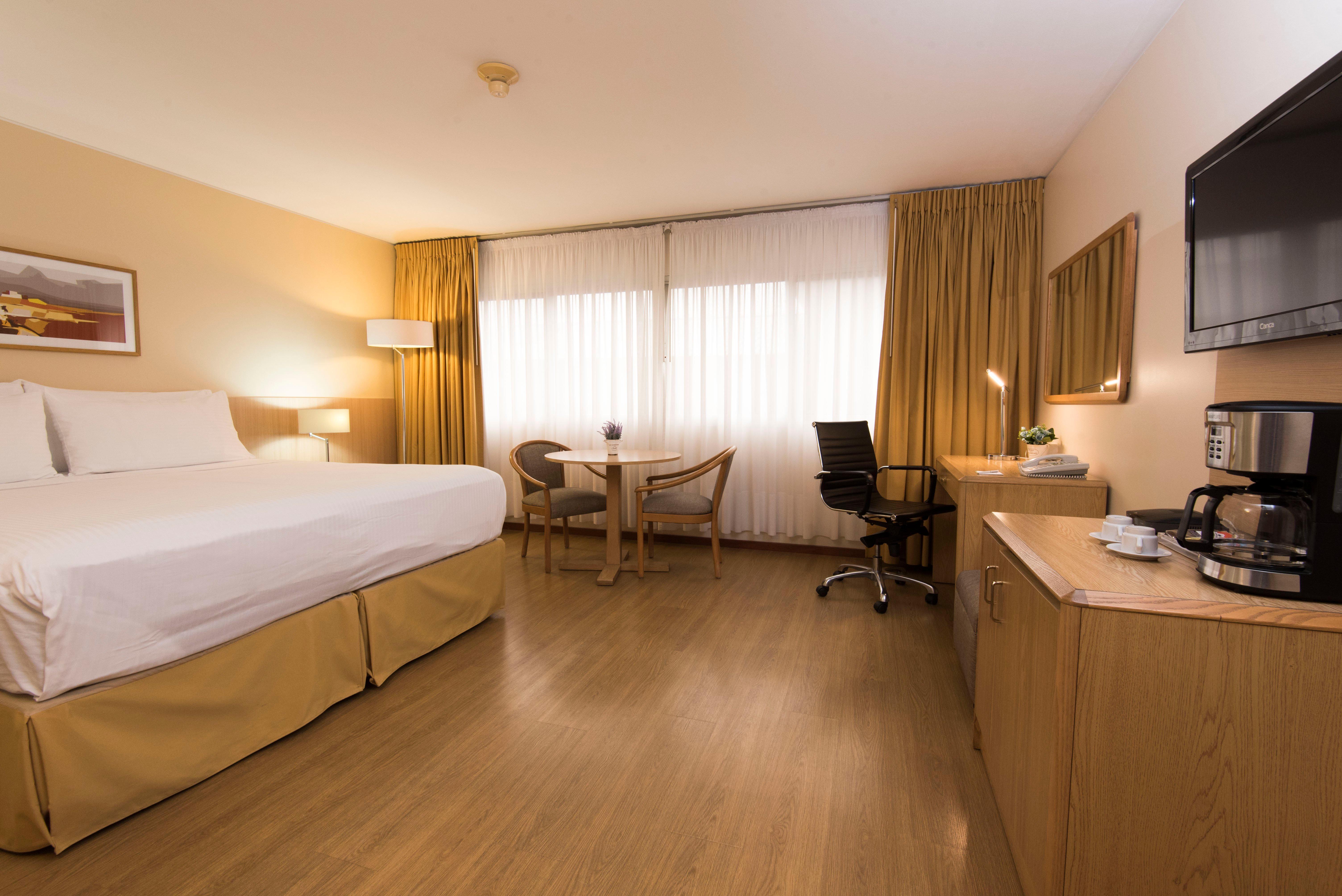 Holiday Inn Montevideo By Ihg Exterior foto