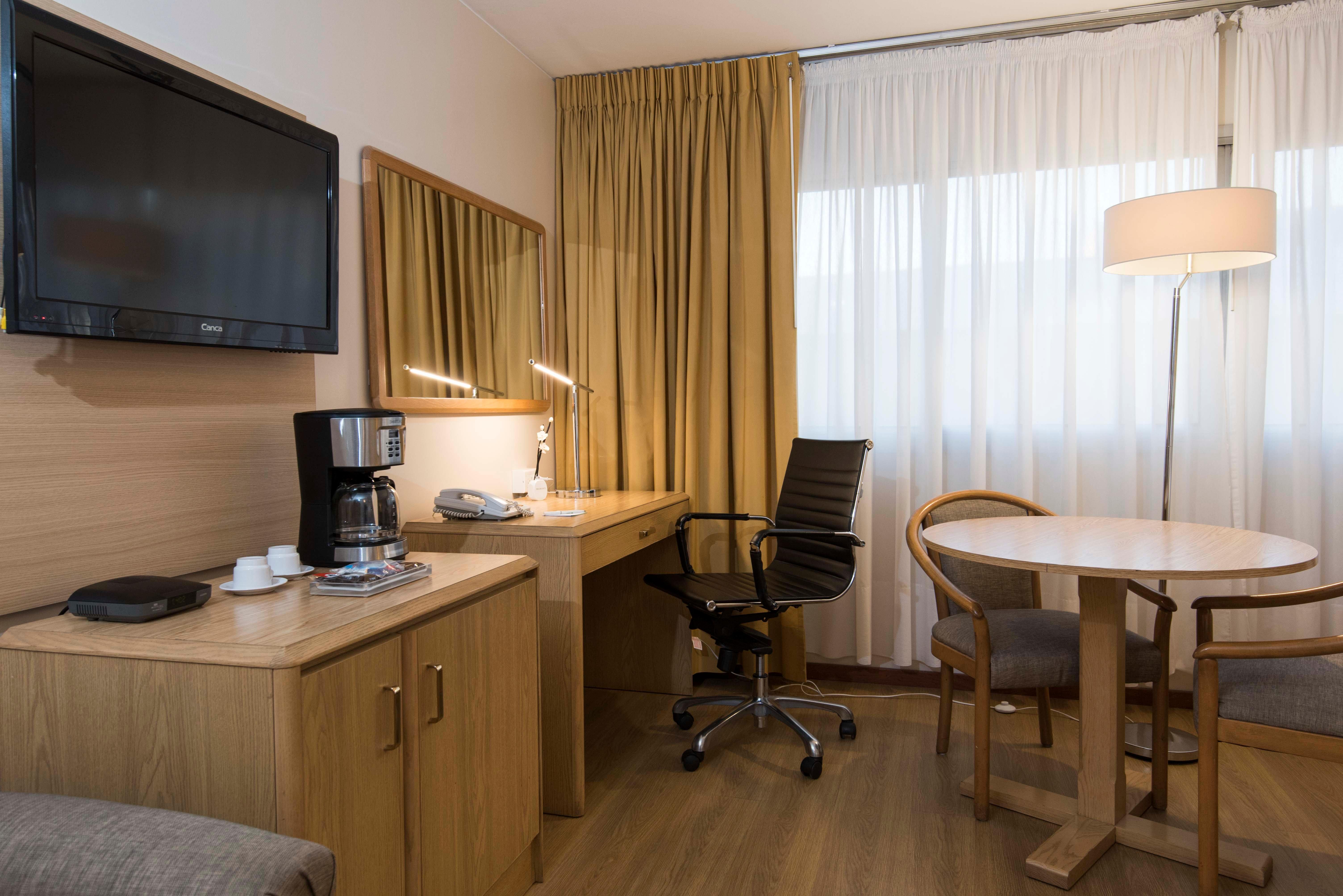 Holiday Inn Montevideo By Ihg Exterior foto