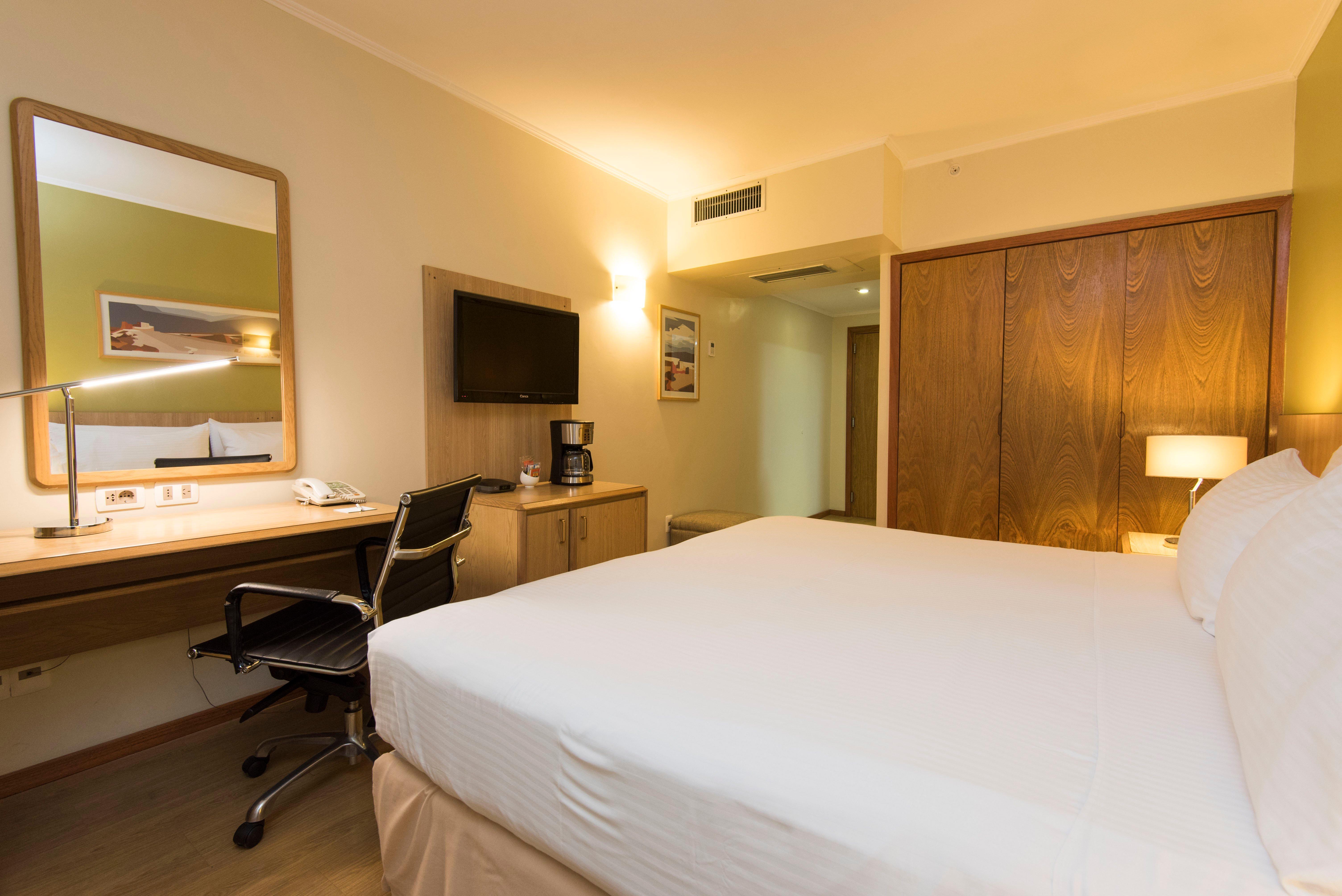 Holiday Inn Montevideo By Ihg Exterior foto